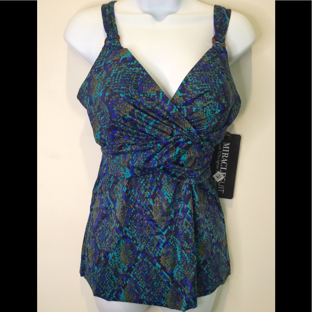MIRACLESUIT SNAKEPRINT TANKI TOP SIZE 38D NWT
